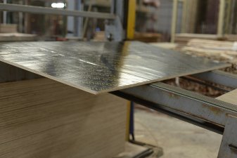 南寧48尺建筑覆膜板不開裂