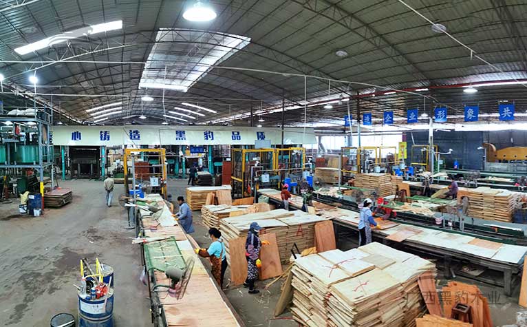 廣西-建筑模板廠家生產(chǎn)基地